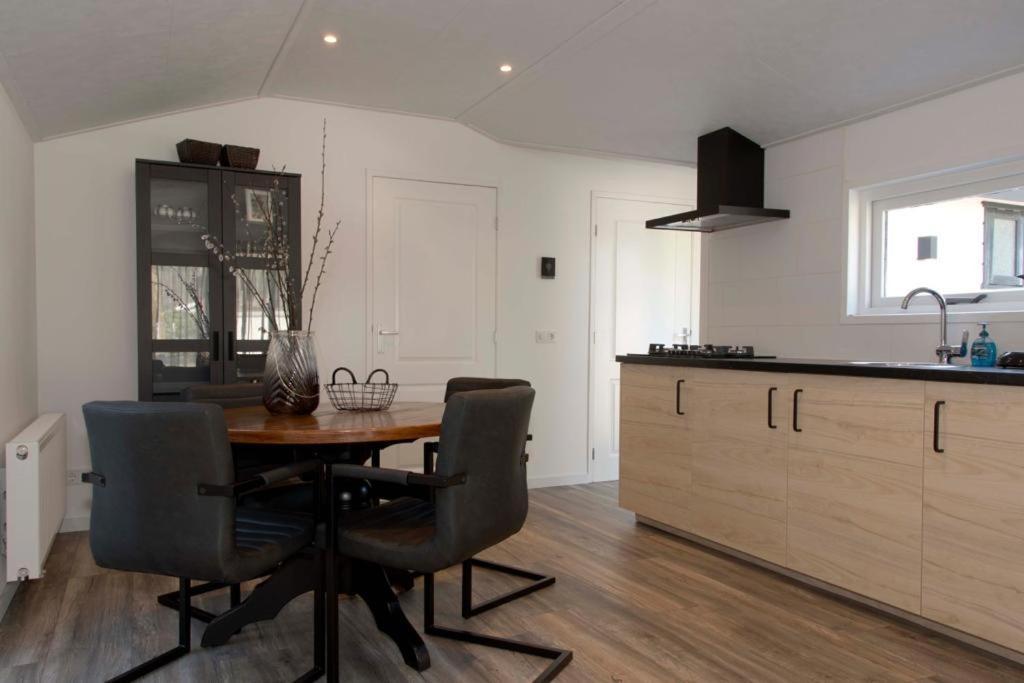 Huisjes Putten Reewold Chalet In Rustige En Mooie Omgeving Luaran gambar